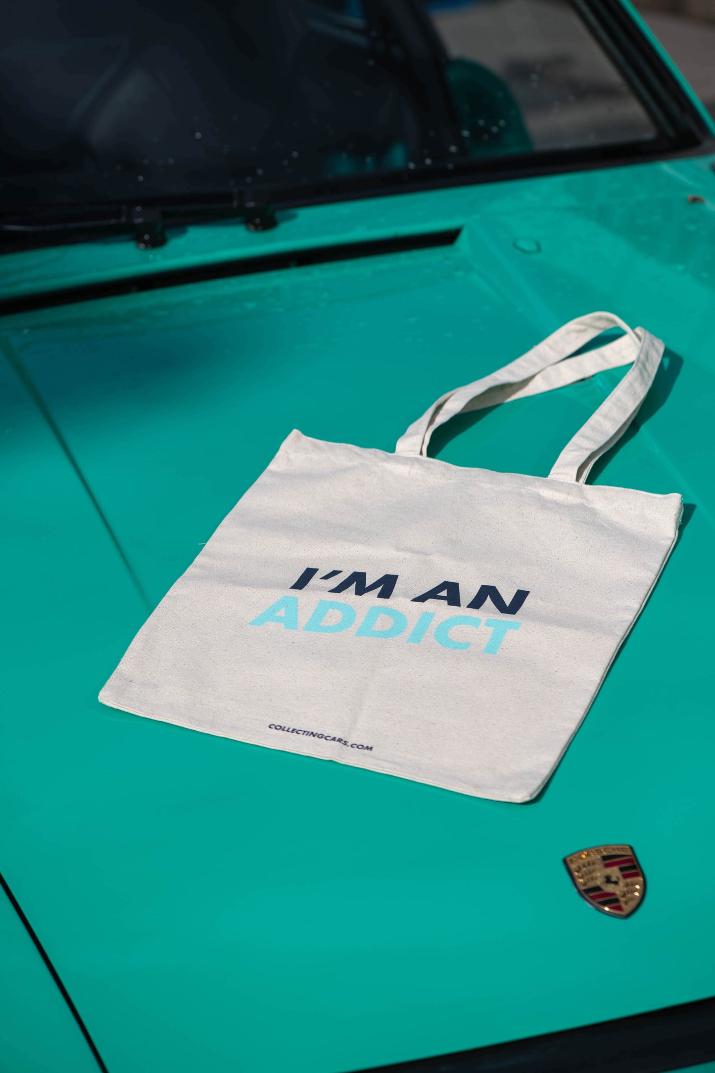 Collecting Addicts Tote Bag